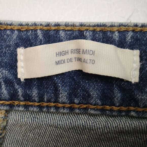 NWT Universal Thread Ladies Size 24W Medium Wash High Rise A-line Jean Shorts - Picture 4 of 16